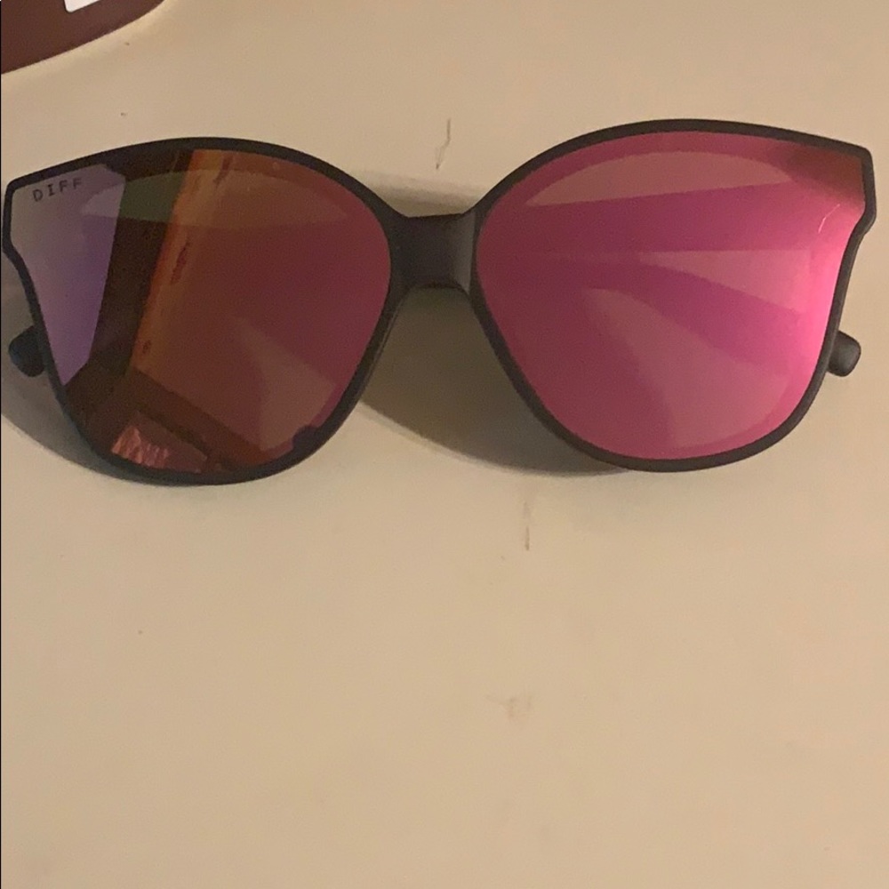 Diff Sunnies in Piper